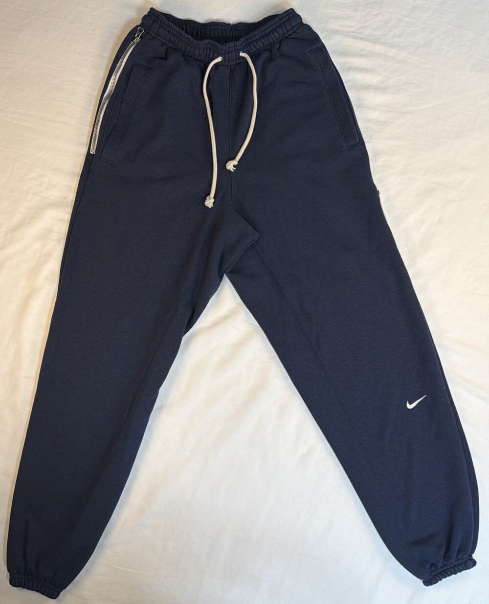 Men’s NIKE DRI-FIT STANDARD ISSUE Fleece Joggers- Size XS - NAVY